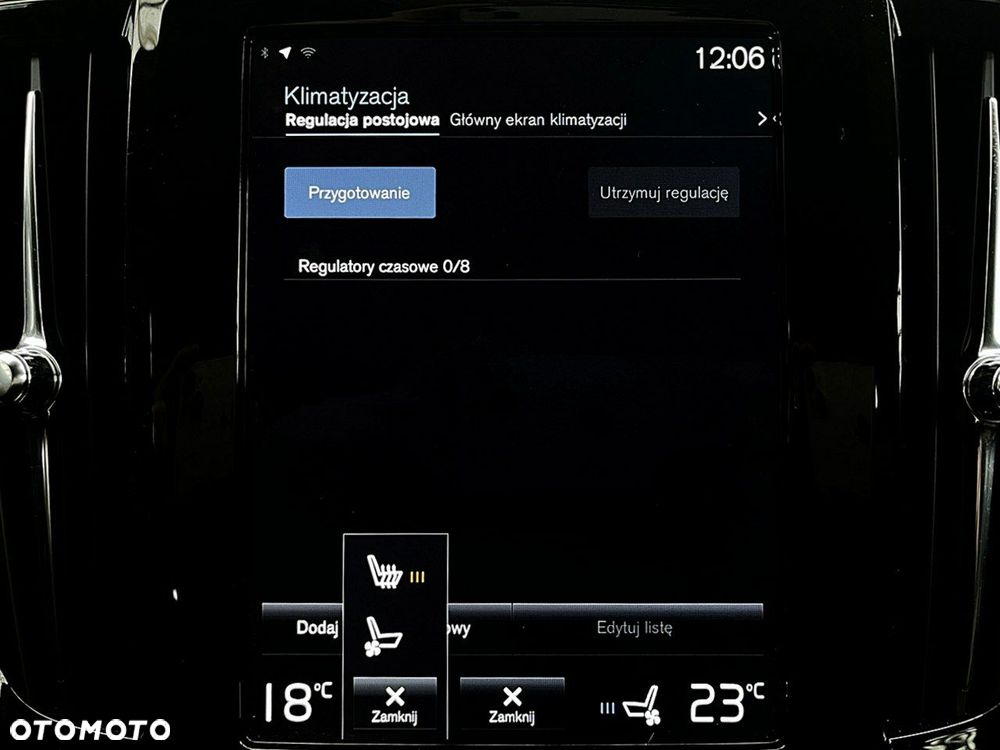 Volvo V90 Cross Country - 36