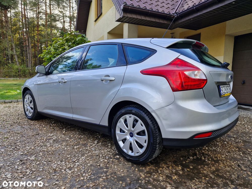 Ford Focus 1.6 Edition - 15