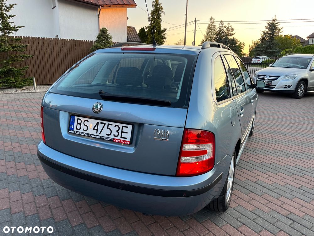 Skoda Fabia 2.0 Combi Elegance - 4