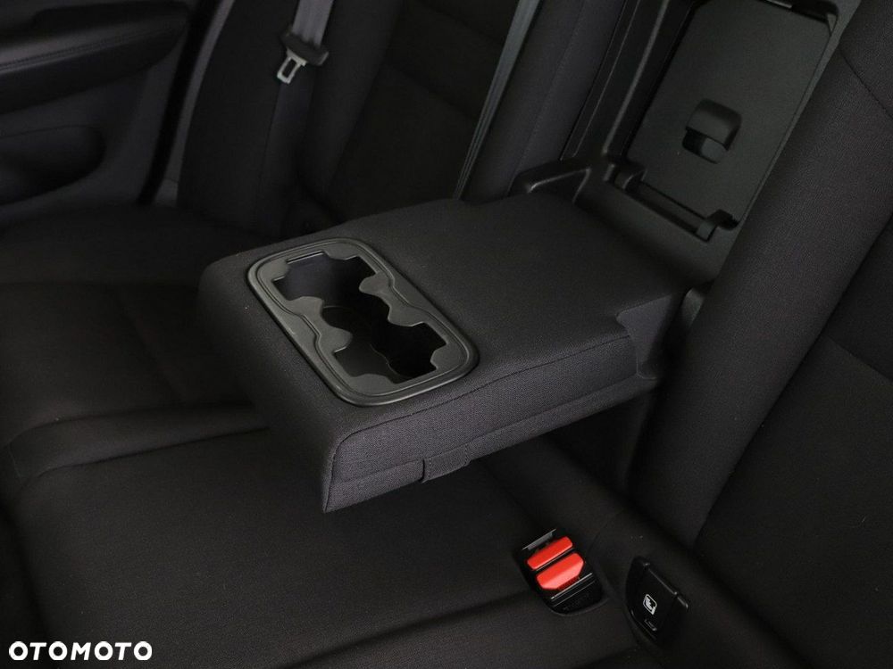 Volvo V60 B4 D Geartronic Momentum Pro - 37