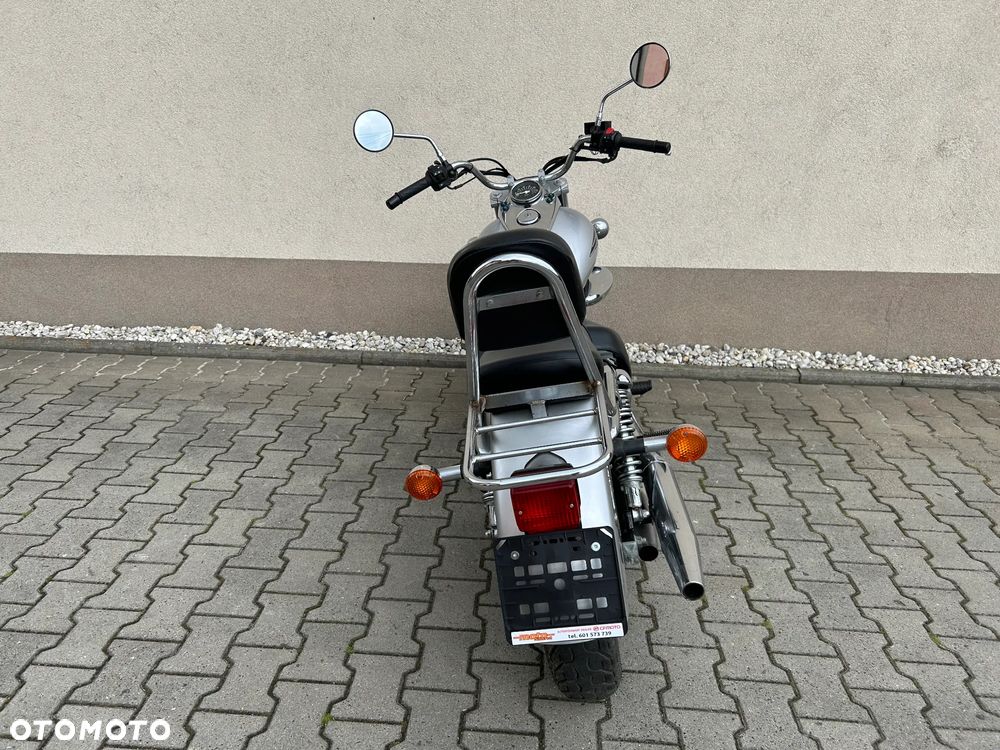 Suzuki Intruder - 15