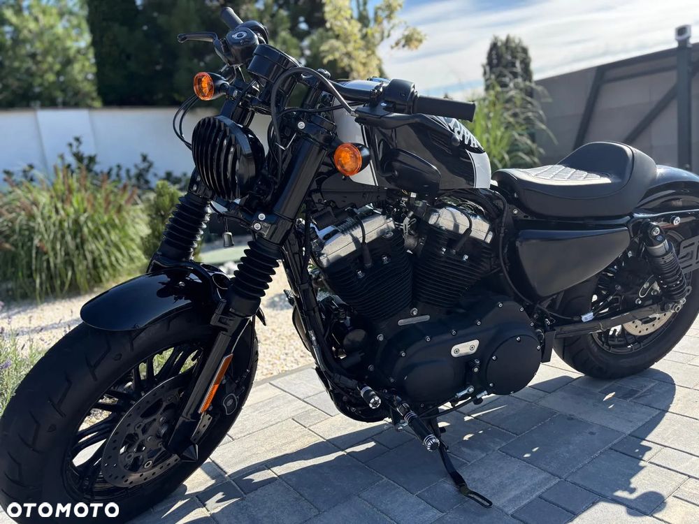 Harley-Davidson Sportster Forty-Eight - 11