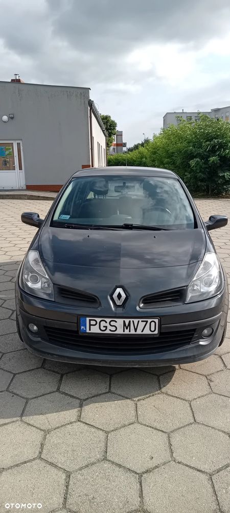 Renault Clio - 2
