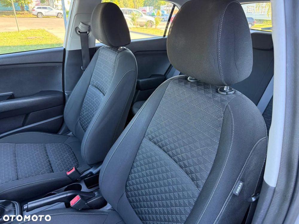 Kia Rio 1.2 M - 19