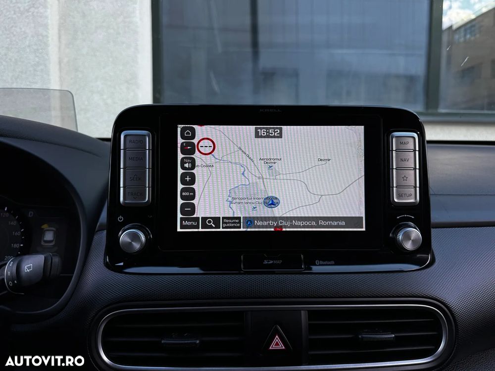 Hyundai KONA Premium - 12
