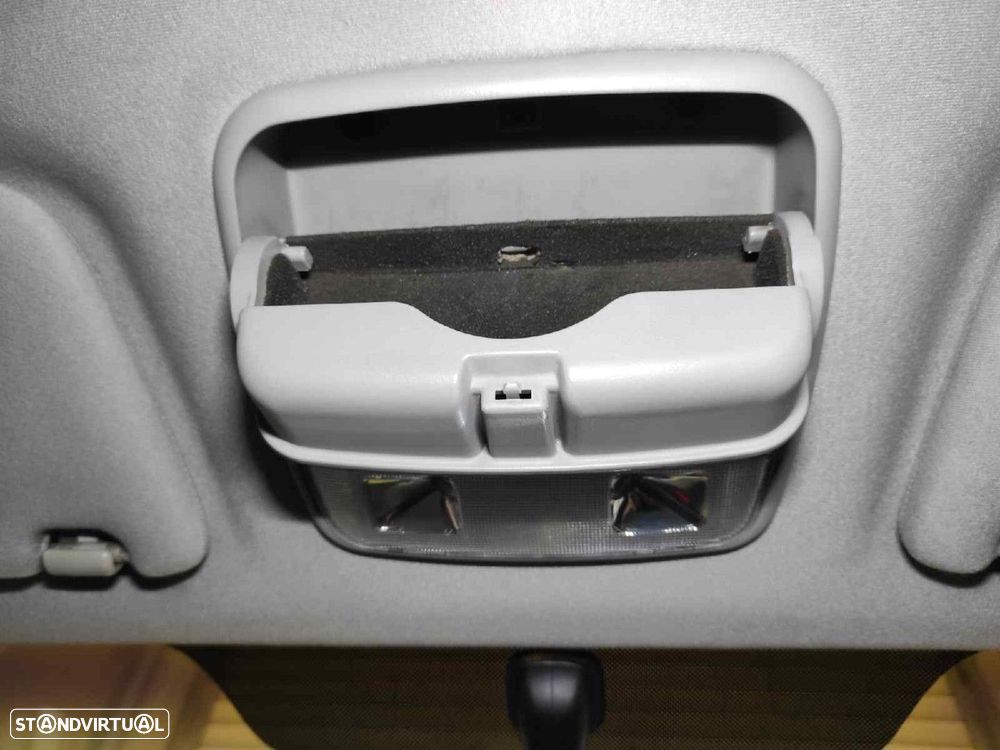 LUZ INTERIOR HYUNDAI SANTA FE (SM) 2.0 GLS CRDI - 14