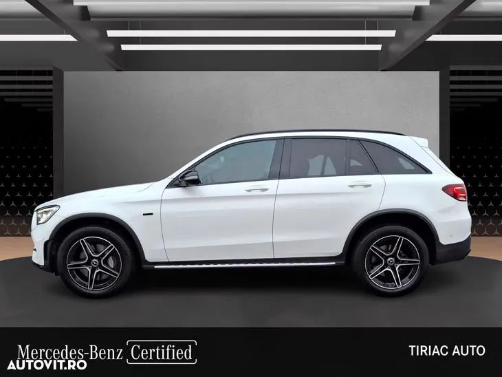 Mercedes-Benz GLC 300 e 4MATIC - 3