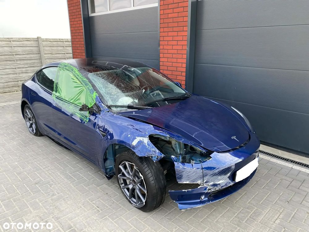 Tesla Model 3 Standard Hinterradantrieb - 22