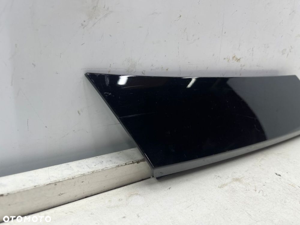 Listwa Mazda CX-3 CX3 14-21r. prawa nakładka tylnego słupka bagażnika boczna karoseryjna maskownica - 2