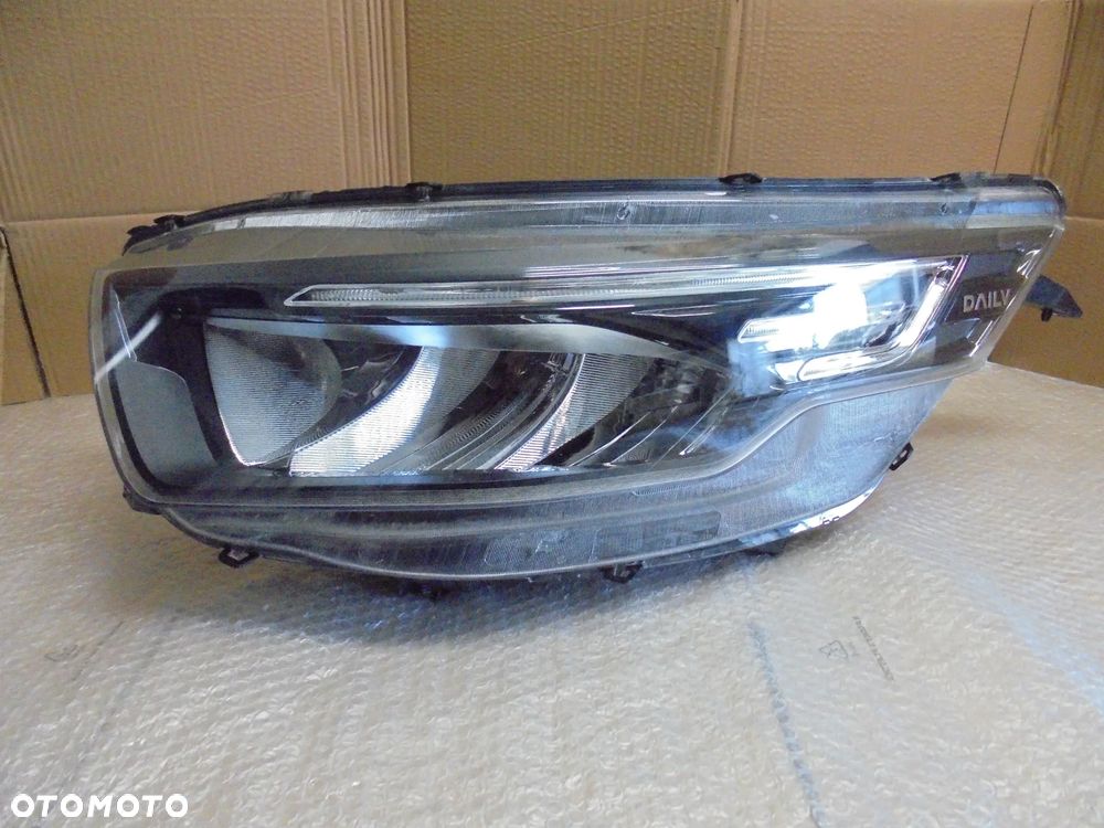 REFLEKTOR LEWY LED IVECO DAILY 14>19> OE 5802711800 / 5802248038 DEMONTAŻ