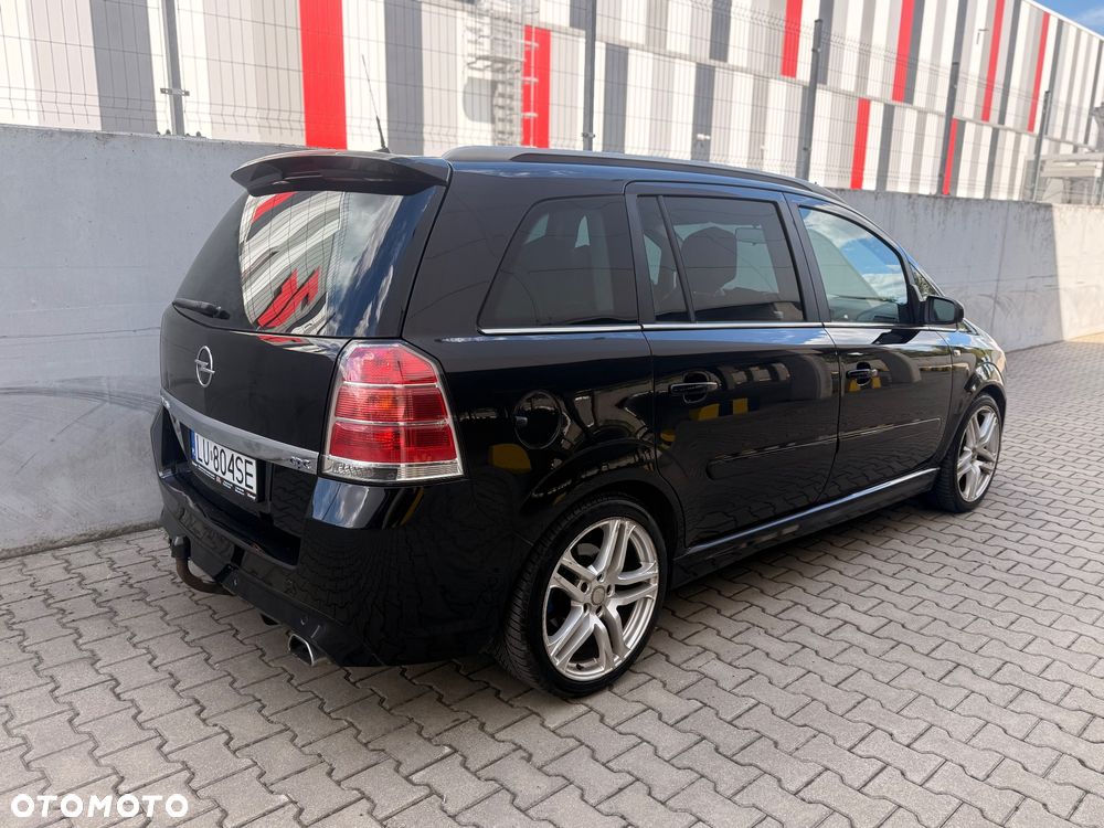 Opel Zafira 2.0 T OPC - 4