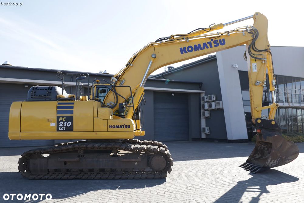 Komatsu PC210LC-11 - 10