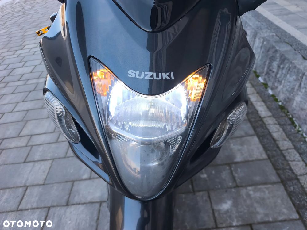 Suzuki GSX-R - 18