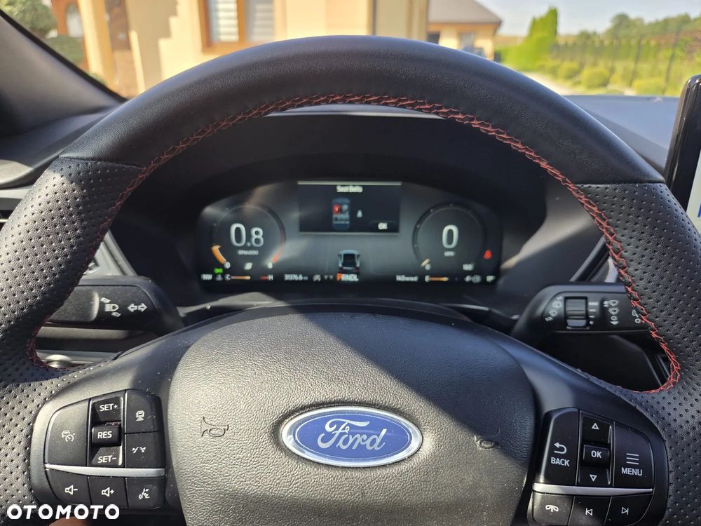 Ford Kuga - 9