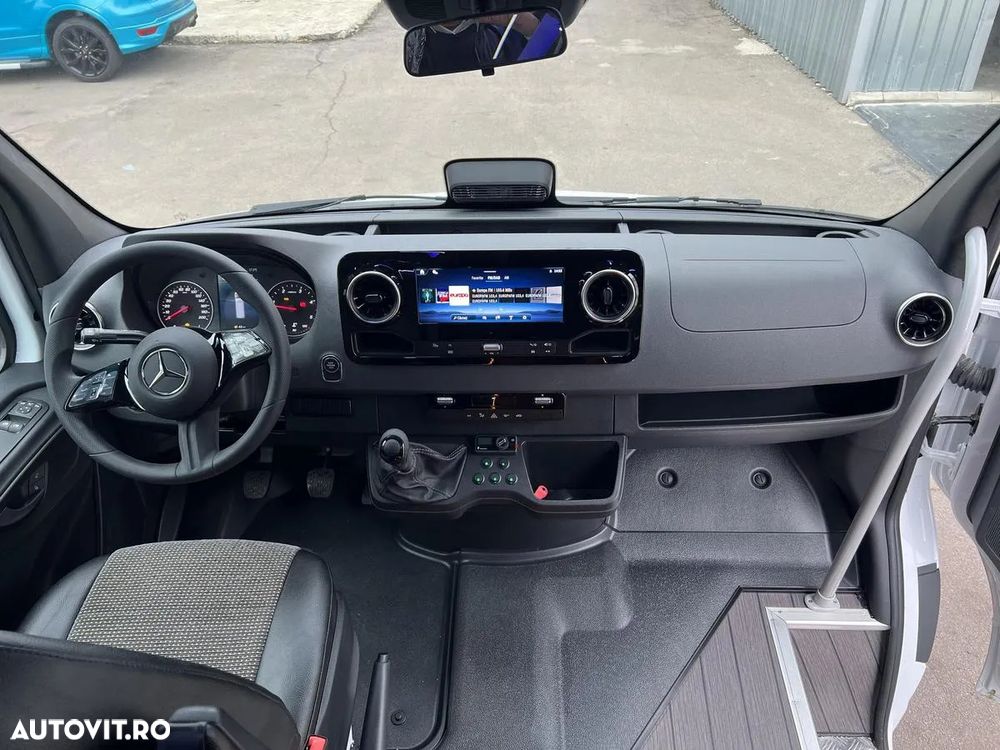 Mercedes-Benz Sprinter 517 CDI Microbuz 19+1+1 - 10