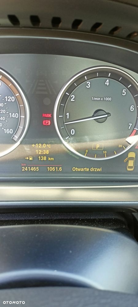 BMW Seria 5 535i xDrive Luxury Line - 9