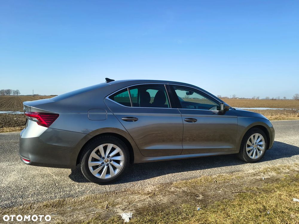 Skoda Octavia 1.5 TSI mHEV Selection DSG - 13