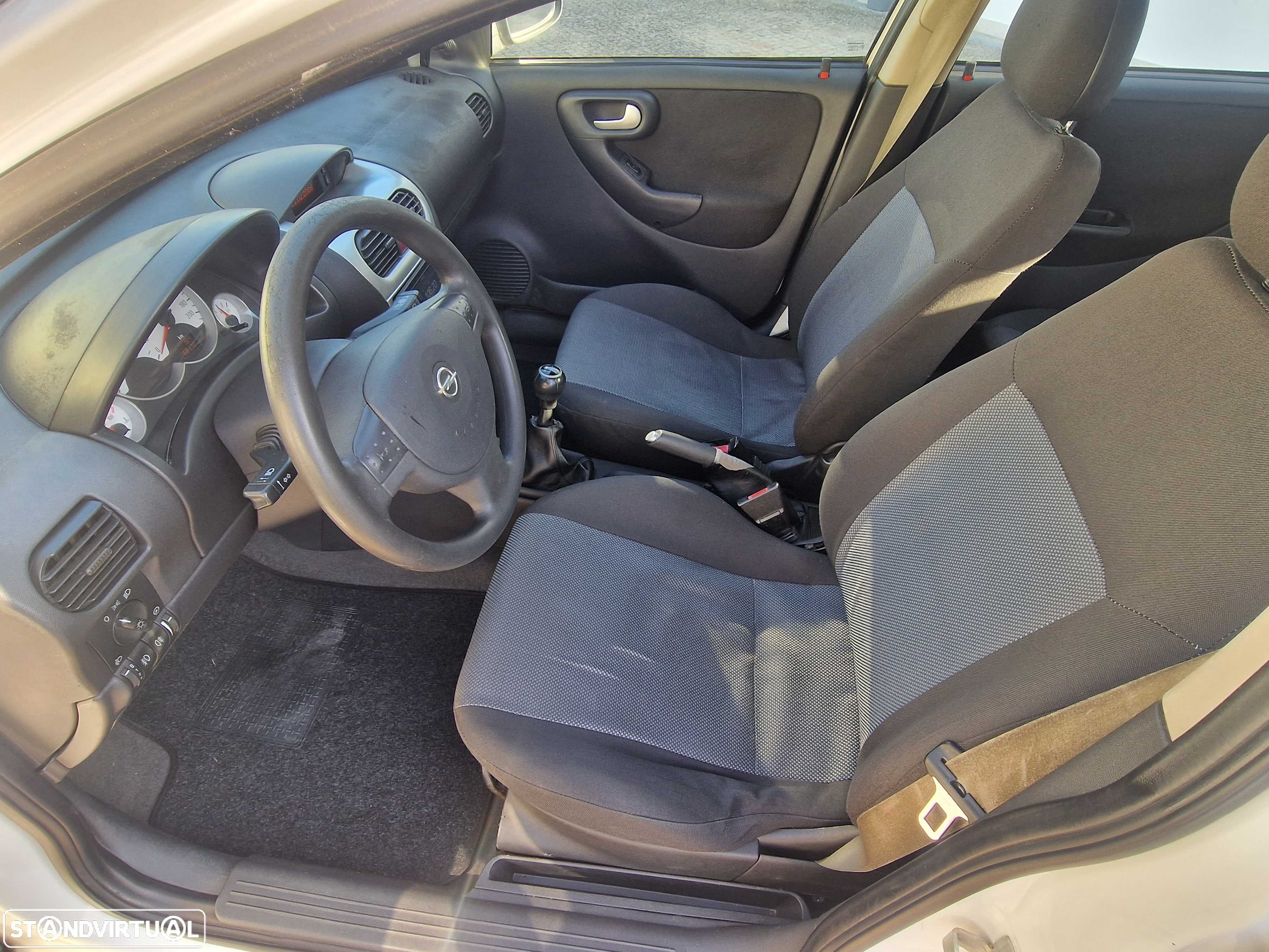 Opel Corsa 1.3 CDTi Cosmo - 4