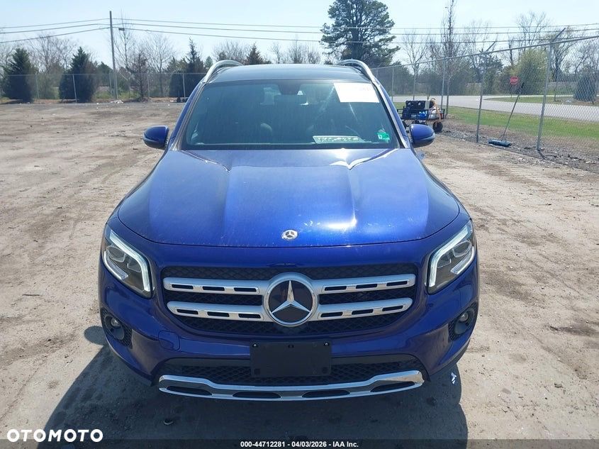 Mercedes-Benz GLB 250 4Matic 8G-DCT - 2