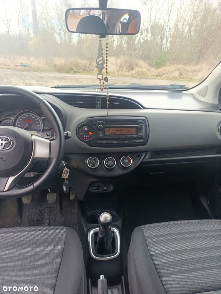 Toyota Yaris - 7