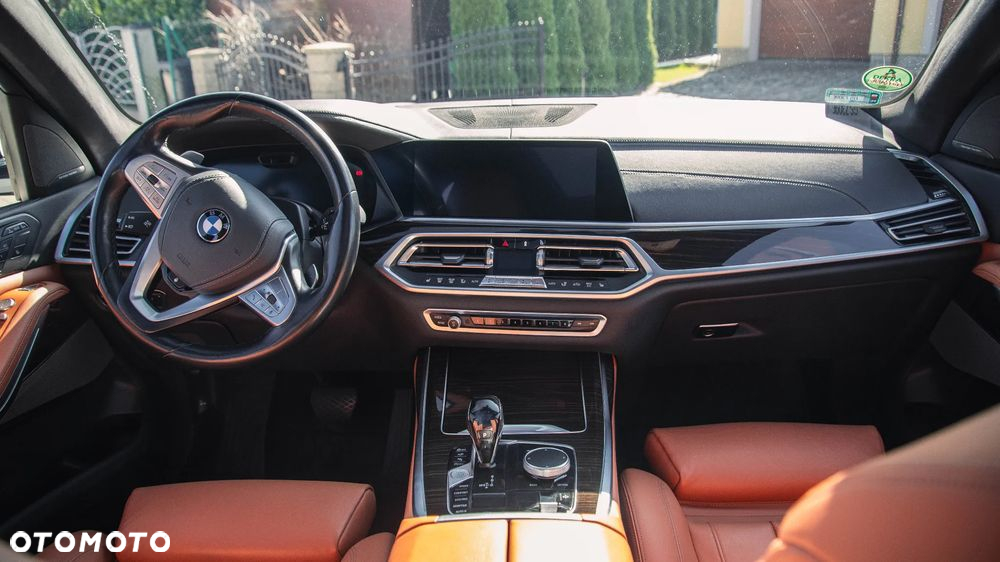 BMW X7 xDrive40i - 23