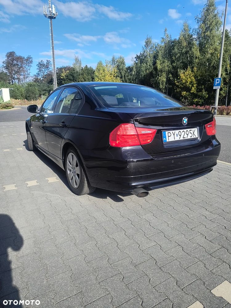 BMW Seria 3 320i - 4