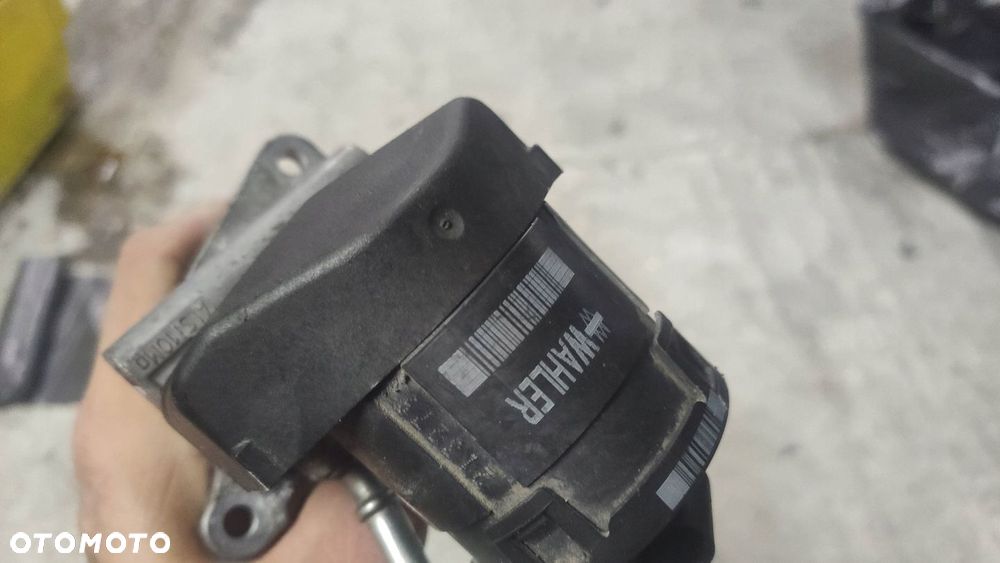 ZAWÓR EGR BMW 1 2 3 5 6 INNE 2.0 3.0D 7805447 - 3