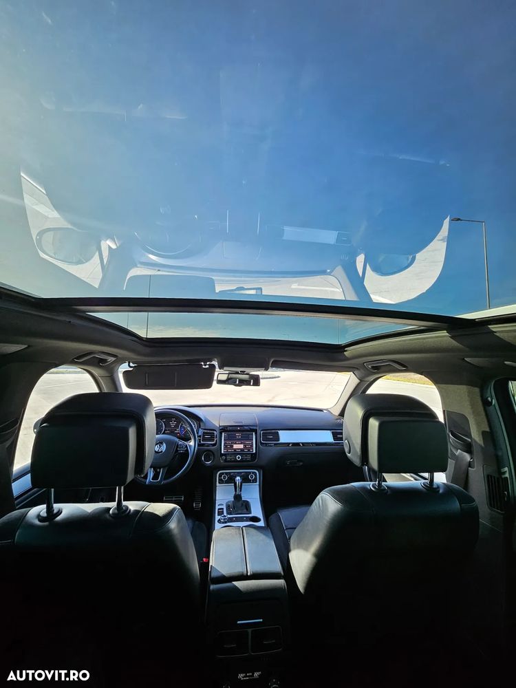 Volkswagen Touareg - 11