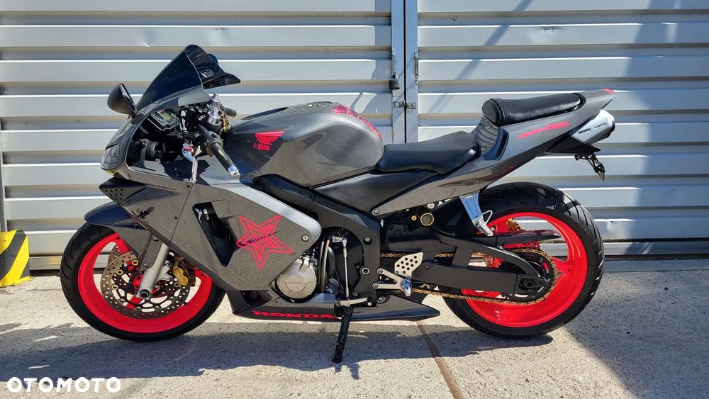 Honda CBR - 7