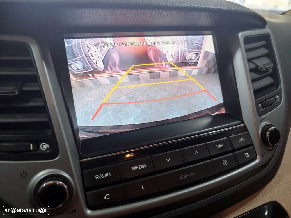 Hyundai Tucson 1.7 CRDi Executive - 24