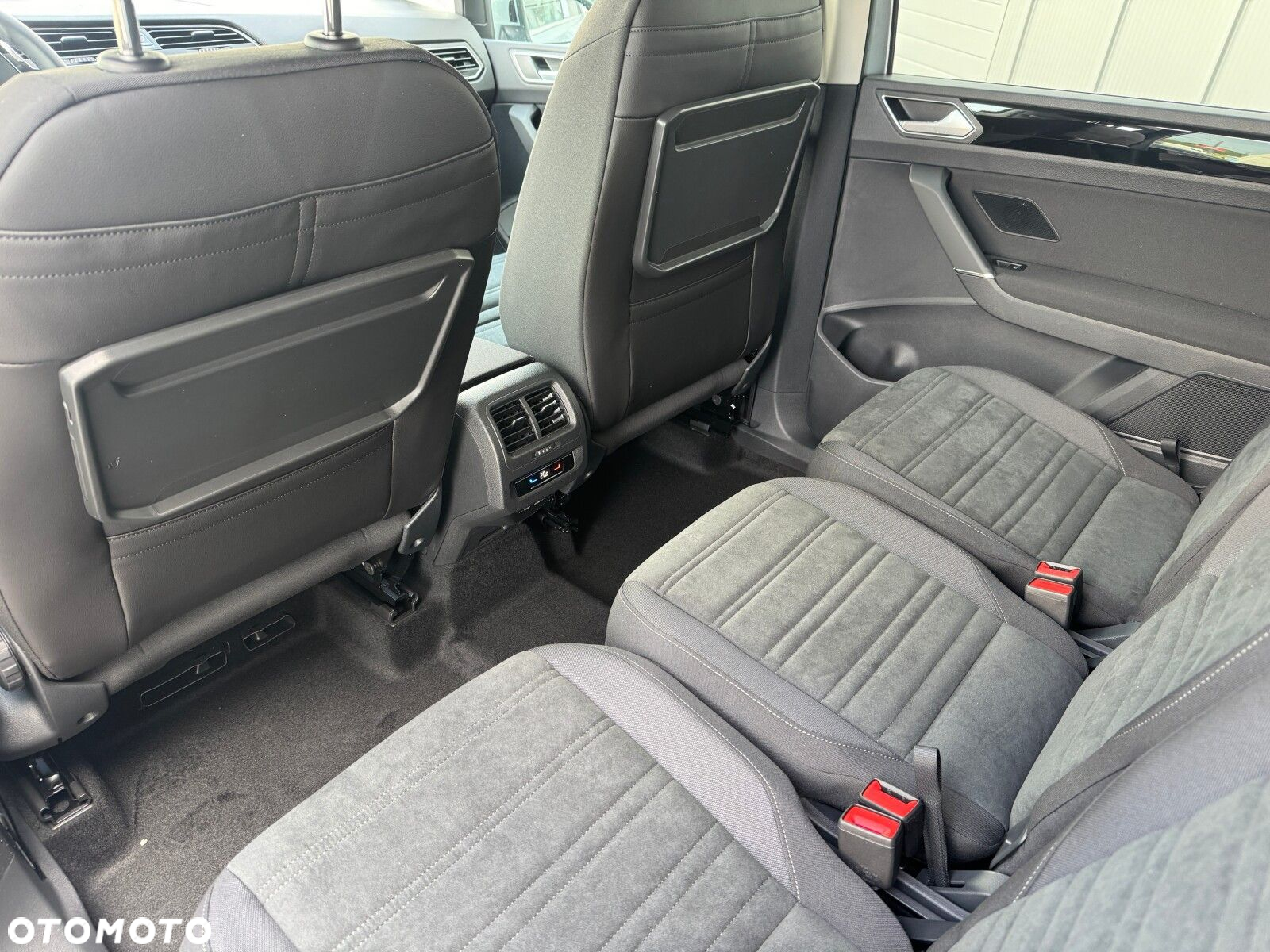 Volkswagen Touran 1.5 TSI EVO Highline DSG - 20