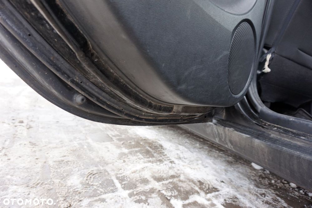 DRZWI TYLNE LEWE I20 I 5D HB FR  CZARNY HYUNDAI 2008-2012 - 10