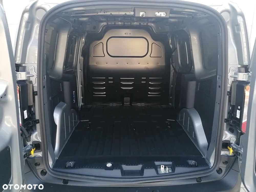 Ford Courier VAN - 11