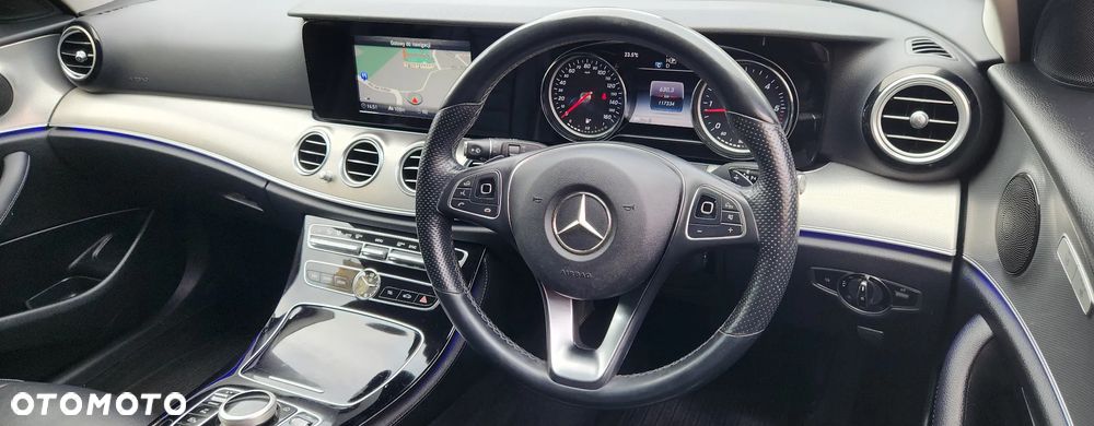 Mercedes-Benz Klasa E 220 d T 9G-TRONIC AMG Line - 5