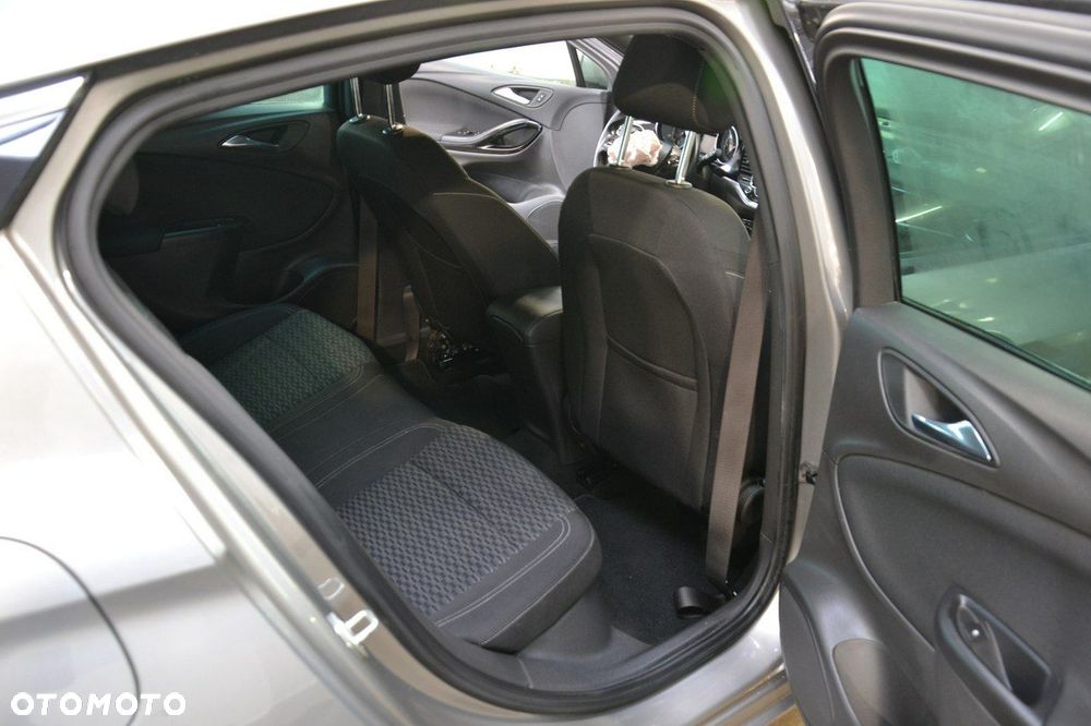 Opel Astra - 24
