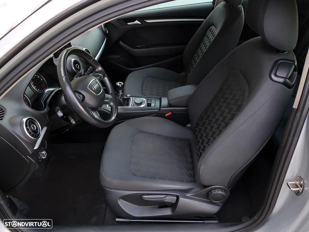 Audi A3 1.6 TDI DPF Attraction - 10