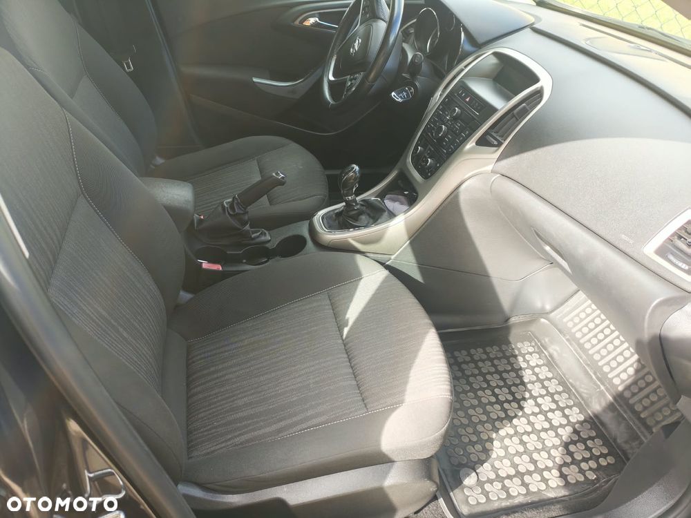 Opel Astra - 10