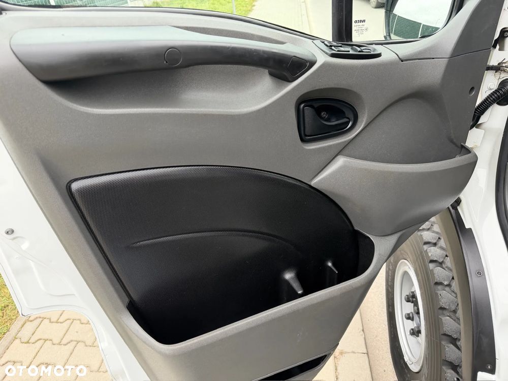 Iveco DAILY 55S17DW  4X4 SALON PL  1 WŁAŚCICIEL 100% BEZWYPADKOWE DOKA  7-OS - 31