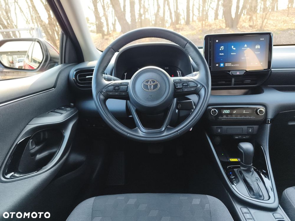 Toyota Yaris Hybrid 1.5 Style - 13