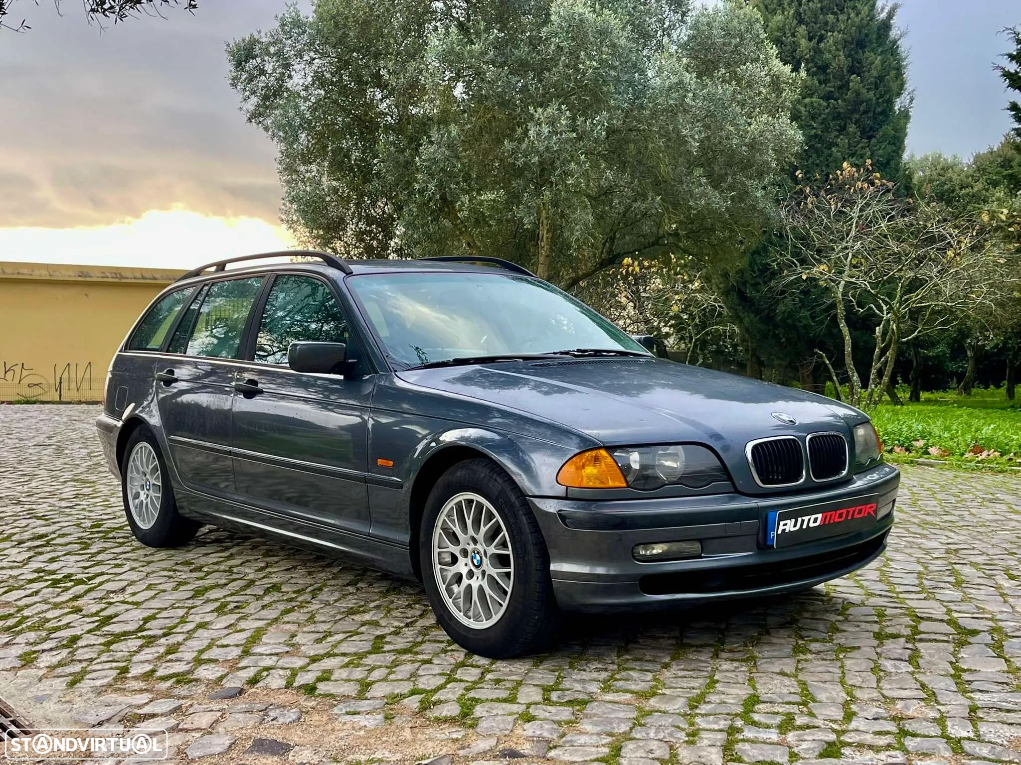 BMW 320 d Touring - 1