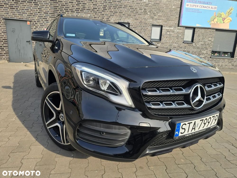 Mercedes-Benz GLA 200 7G-DCT AMG Line - 1