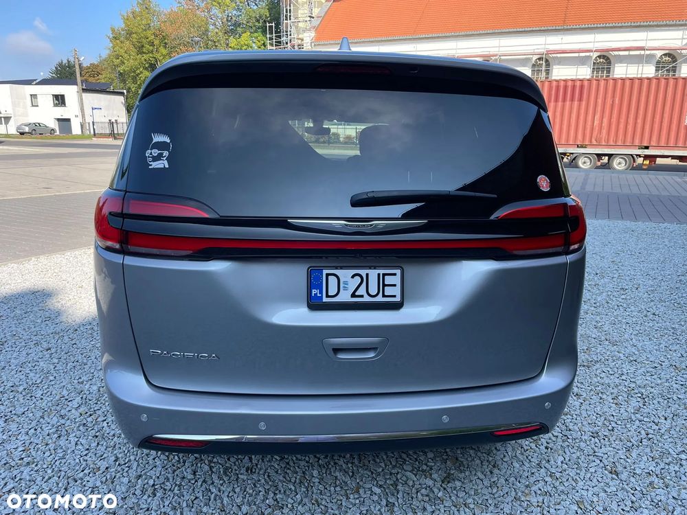Chrysler Pacifica - 7