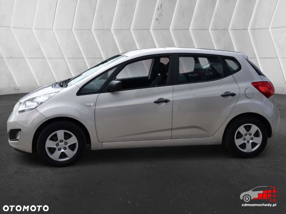 Kia Venga - 7