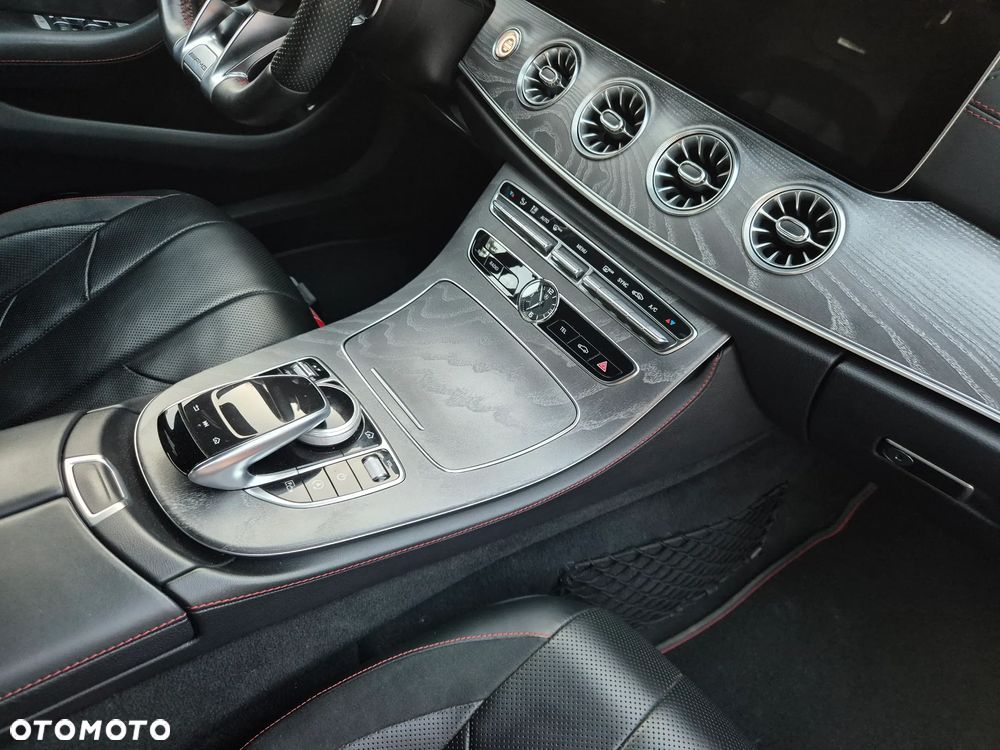 Mercedes-Benz CLS - 29