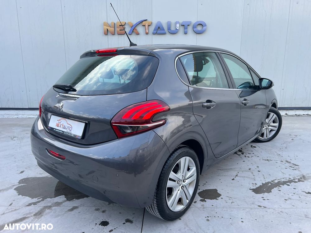 Peugeot 208 PureTech 110 Stop & Start Allure - 4