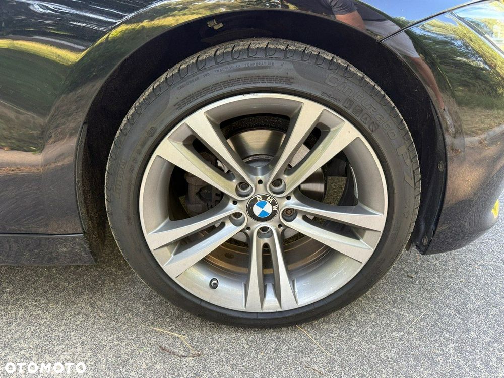 BMW Seria 3 318d Sport Line Shadow - 7