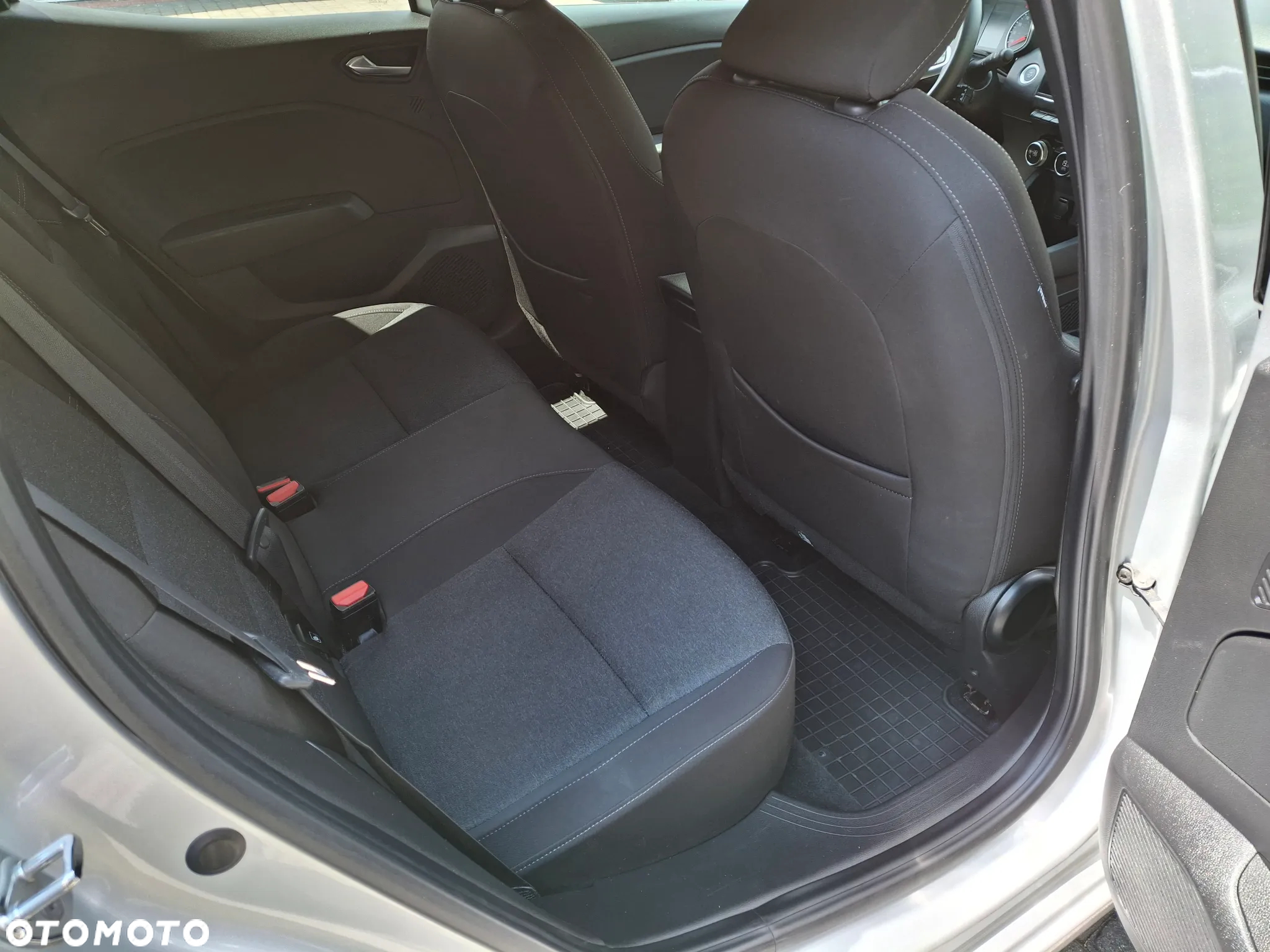 Renault Clio 1.0 TCe Intens - 18