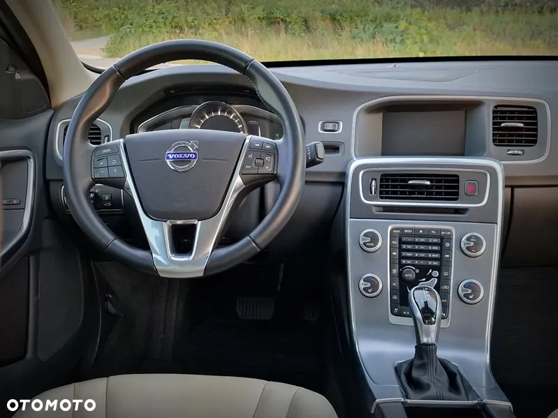 Volvo S60 T5 Geartronic Summum - 16