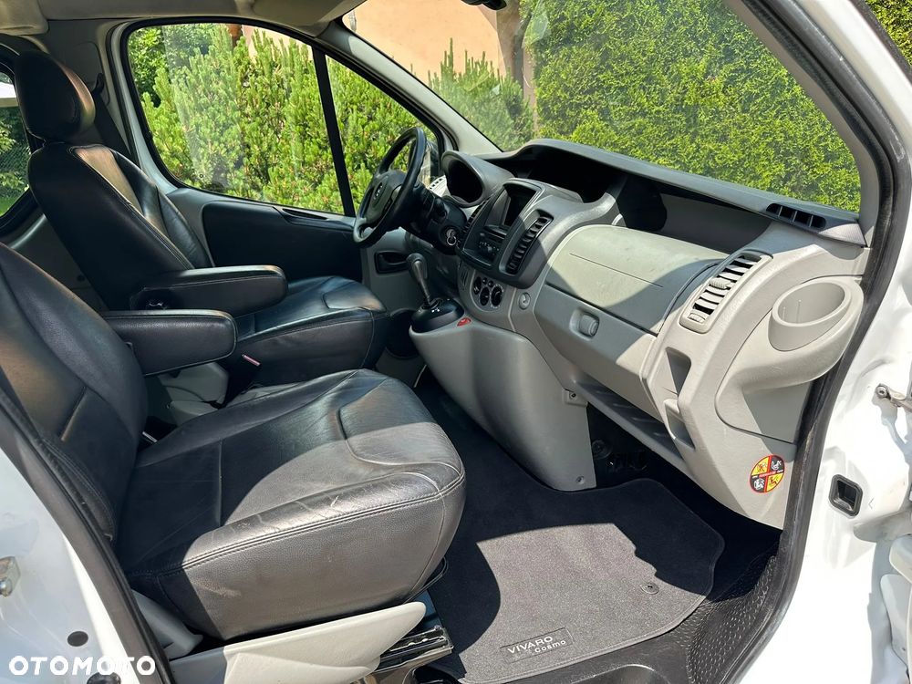 Opel Vivaro - 1