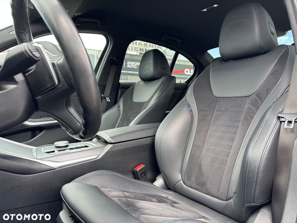 BMW Seria 3 318i M Sport - 18